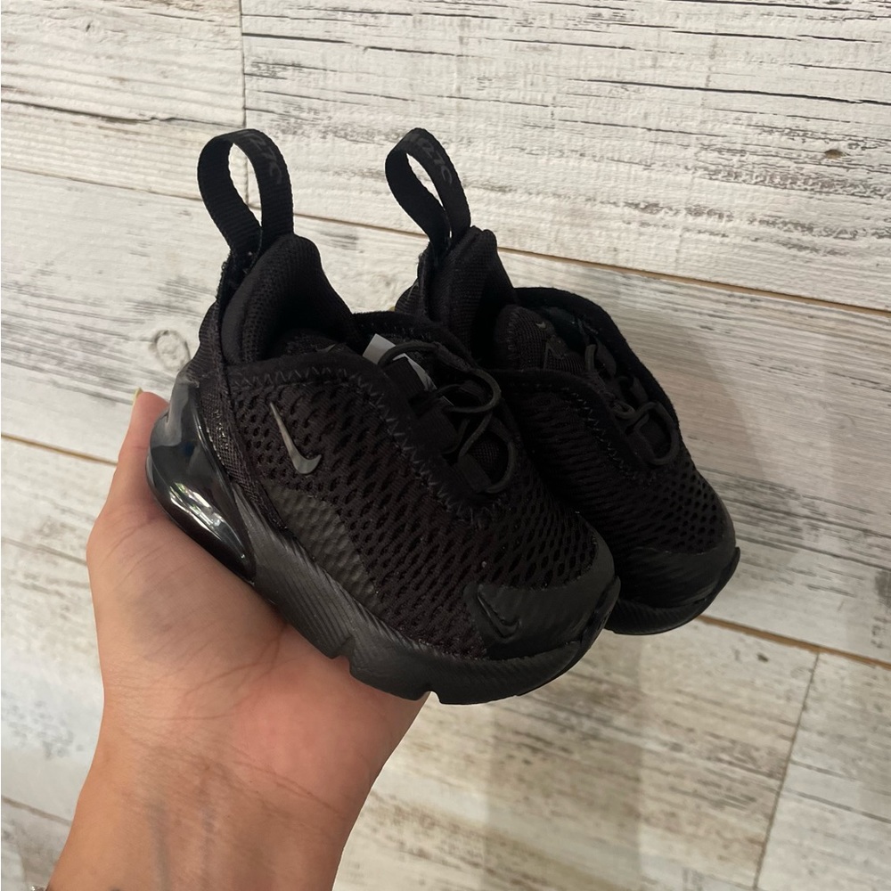 Nike Air Max 270